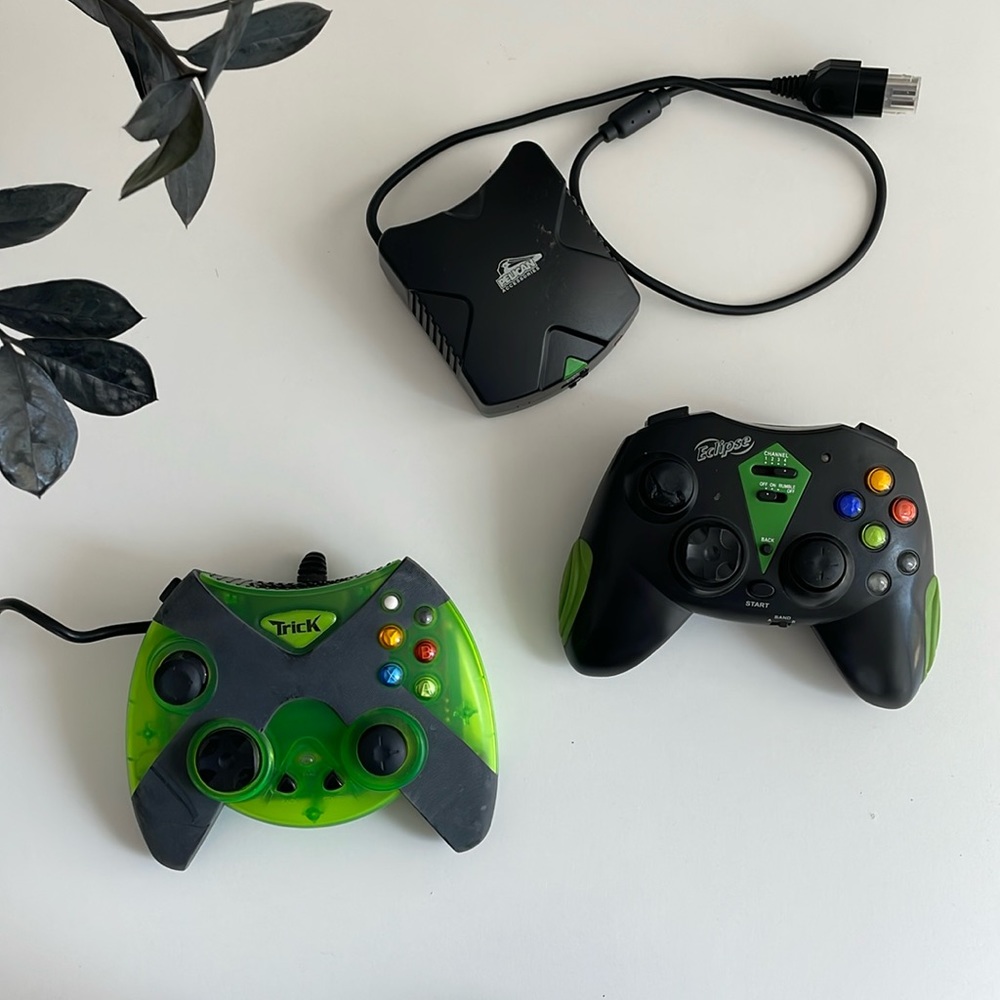 [ XBOX Controllers - Trick Eclipse Pelican Accessories ]
